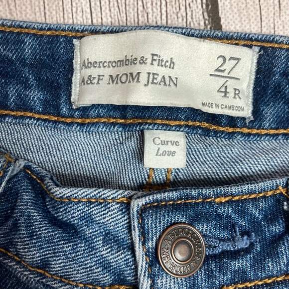 Abercrombie & Fitch Distressed Mom Jeans - Picture 9 of 10